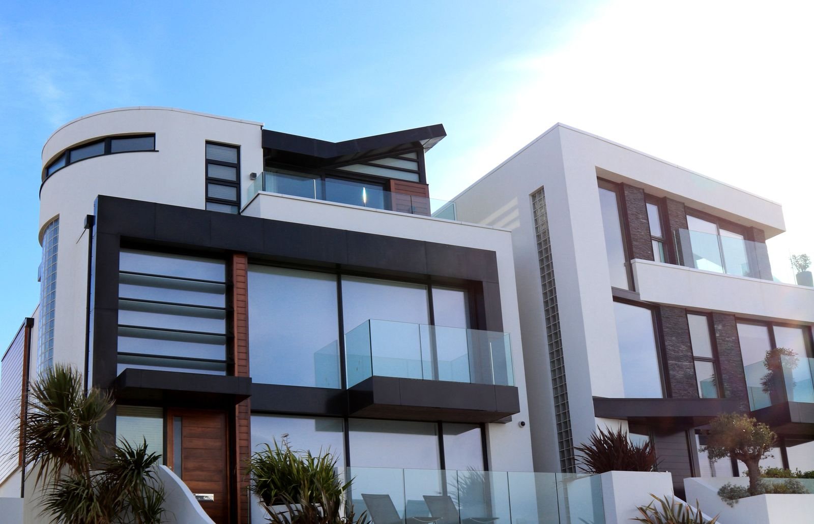 How to Choose a Condo Refurbishment Contractor: RFP to Award The lowest number is rarely the best value on a condominium refurbishment.